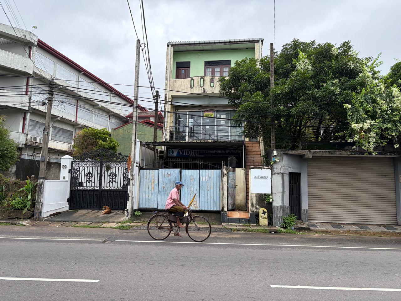 🚨 පානදුර වෑකඩින් (හොරණ පාරට ආසන්නව)  තෙමහල් සුපිරි නිවසක් වහාම විකිණීමට! 🚨