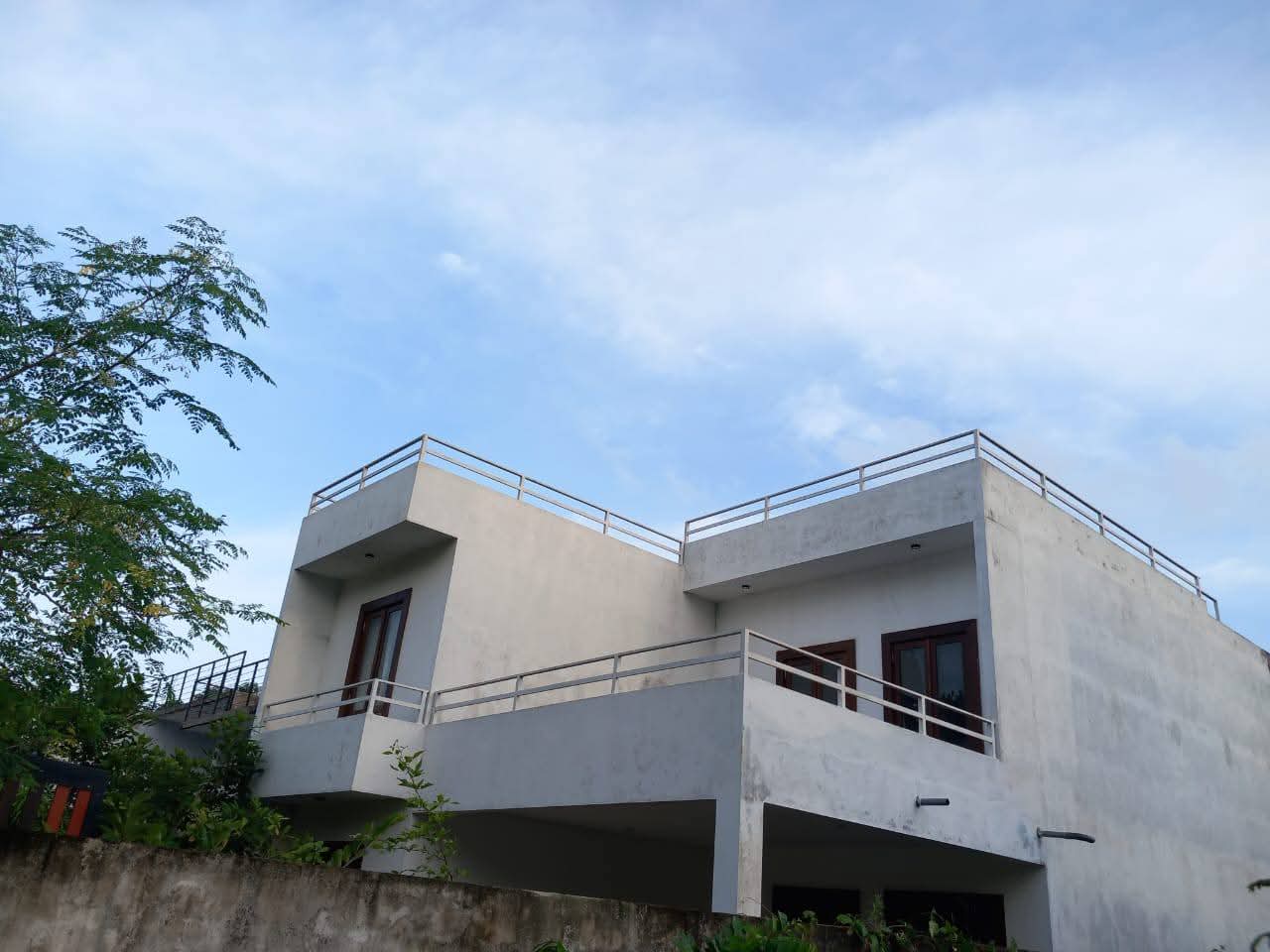 🏡 පානදුර/බණ්ඩාරගම - හිරණ පාරෙන් (Farm House හෝටලය අසලින්) නිවසක් වහාම විකිණීමට