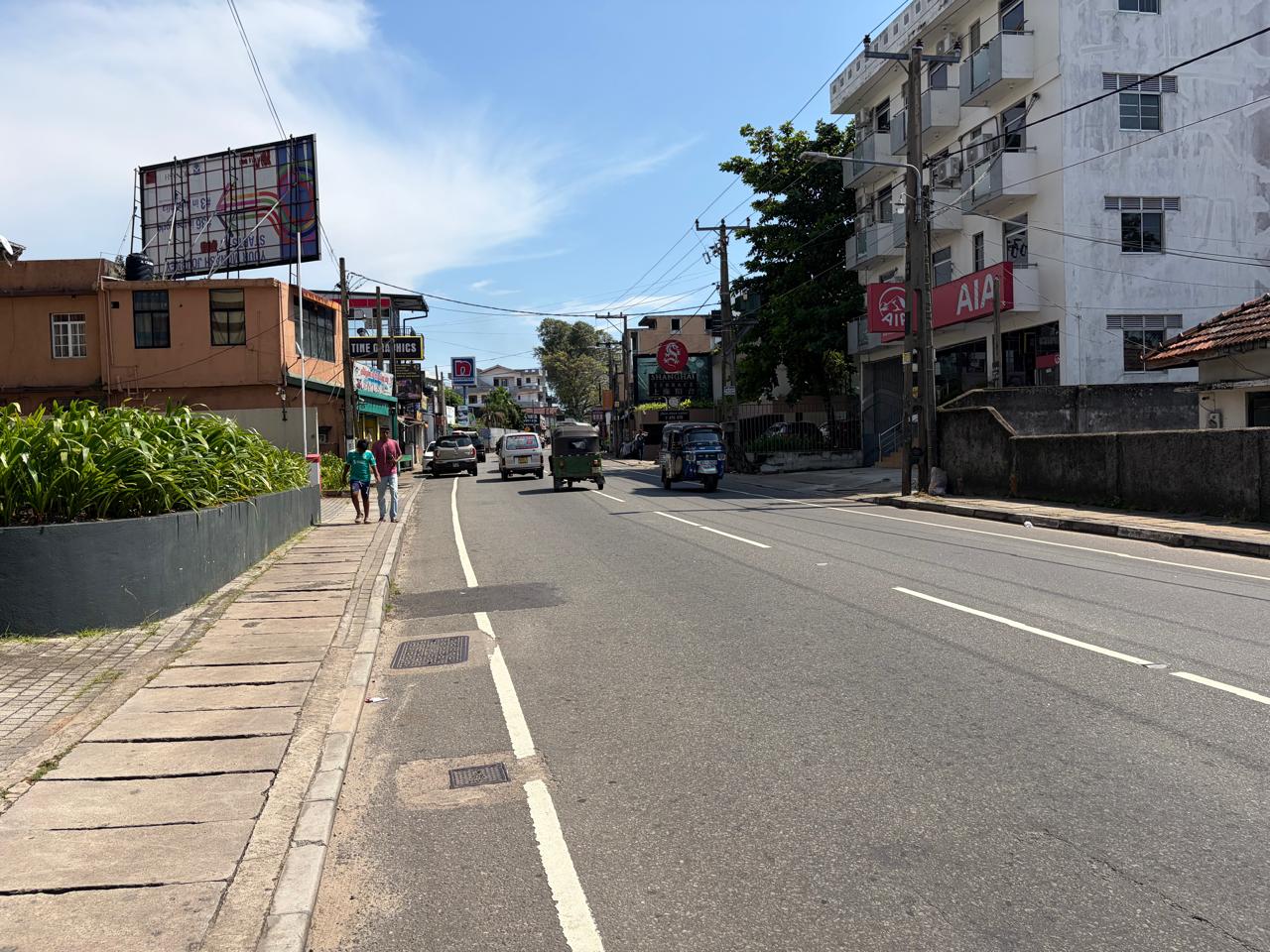 🏢 රාජගිරිය ප්‍රධාන බස් පාරට මුහුණලා අතිසුපිරි ව්‍යාපාරික/නේවාසික බිම් කොටසක් වහාම විකිණීමට ඇත! 🚀